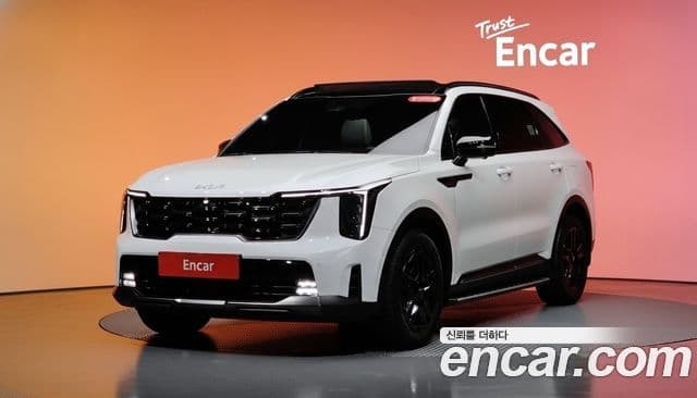 Kia Sorento 2023 — Фото 1/20
