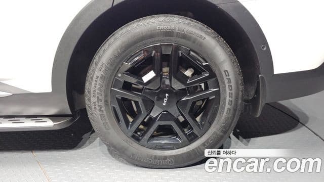 Kia Sorento 2023 — ფოტო 19/36