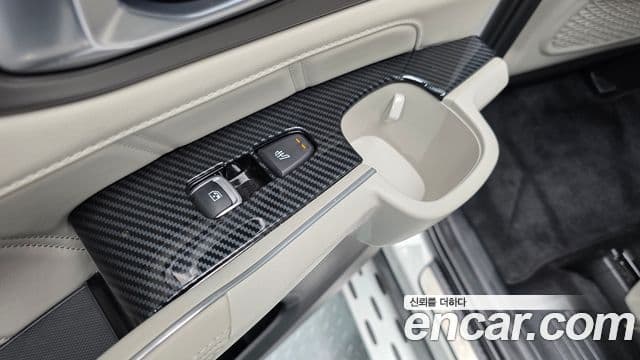 Kia Sorento 2023 — ფოტო 16/36