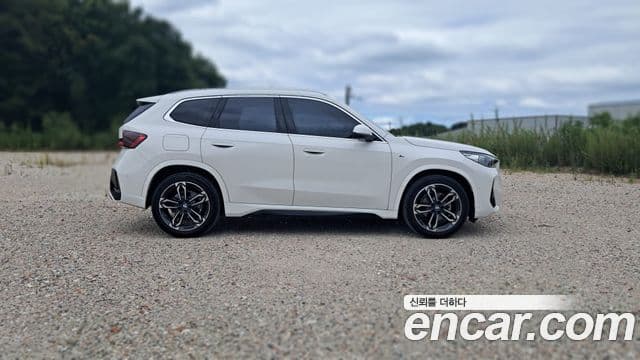 BMW X1 2023 — Photo 18/20