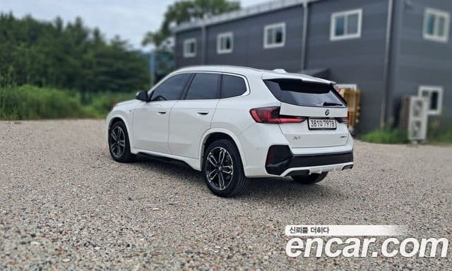 BMW X1 2023 — Photo 10/20