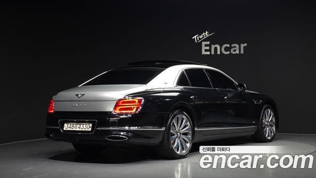 Bentley Flying Spur 2020 — Фото 2/20
