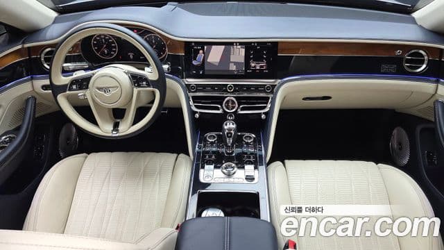 Bentley Flying Spur 2020 — Фото 7/20