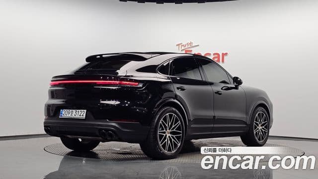 Porsche Cayenne 2024 — Photo 3/36