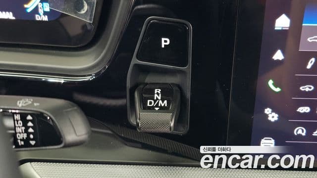 Porsche Cayenne 2024 — Photo 17/36