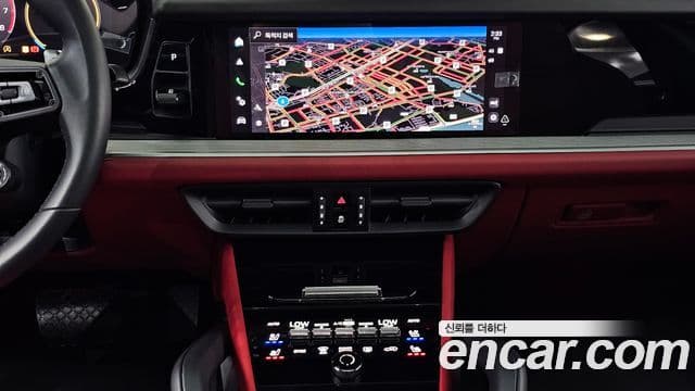 Porsche Cayenne 2024 — Photo 35/36