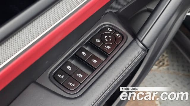 Porsche Cayenne 2024 — Photo 22/36