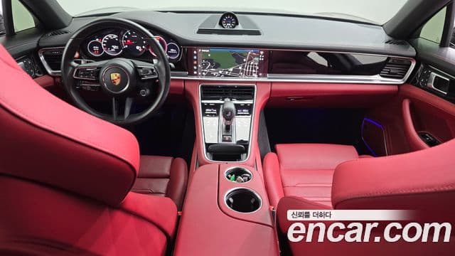 Porsche Panamera 2023 — Photo 8/20
