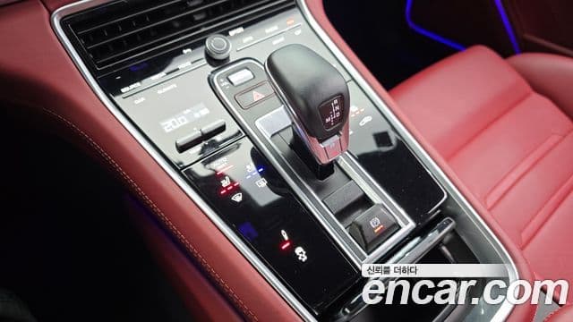 Porsche Panamera 2023 — Photo 15/20