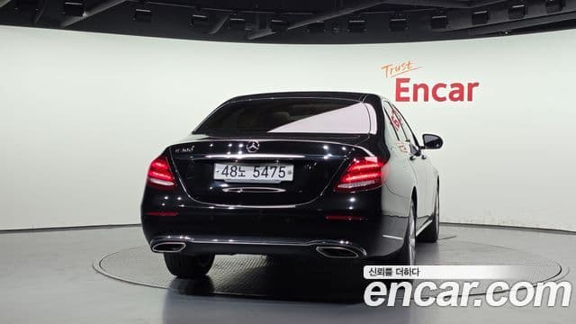 Mercedes-Benz E-Class 2018 — Şəkil 4/20