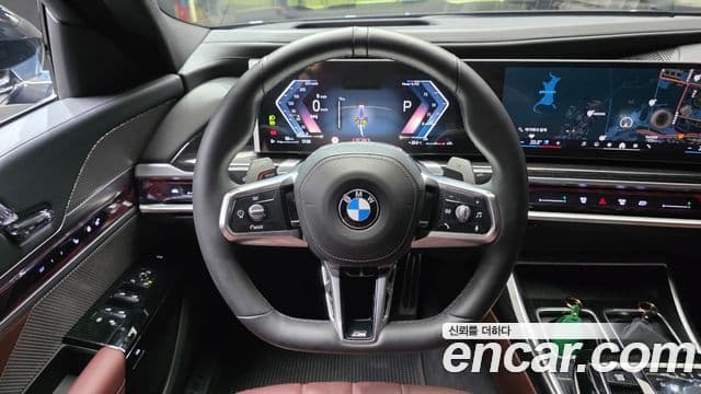 BMW 7 Series 2025 — Photo 2/31