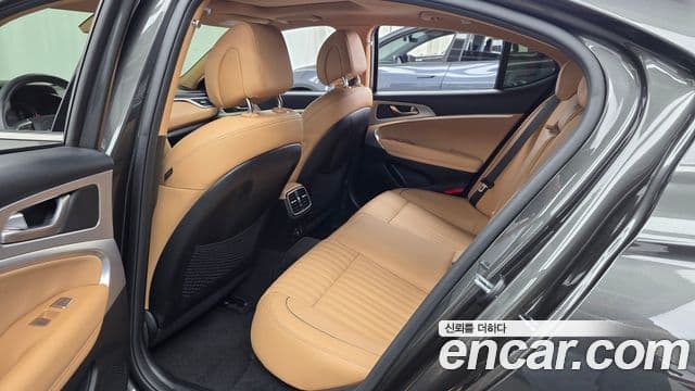 Genesis G70 2023 — ფოტო 24/34