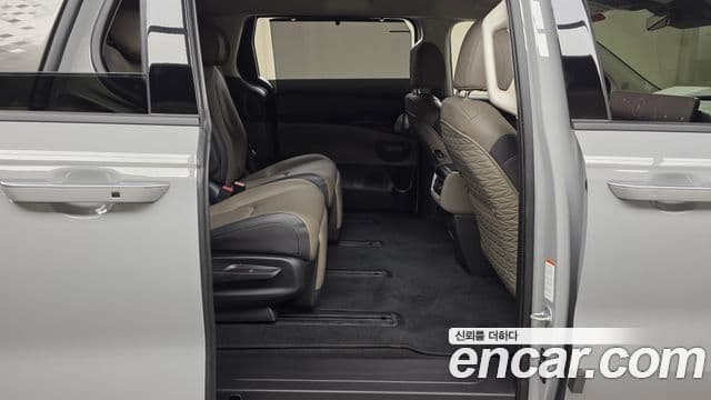 Kia Carnival 2025 — Фото 11/20