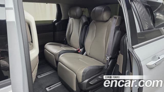 Kia Carnival 2025 — Фото 12/20