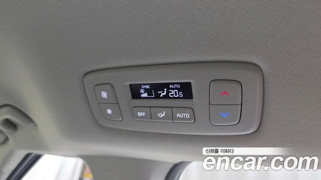 Kia Carnival 2025 — Фото 17/20