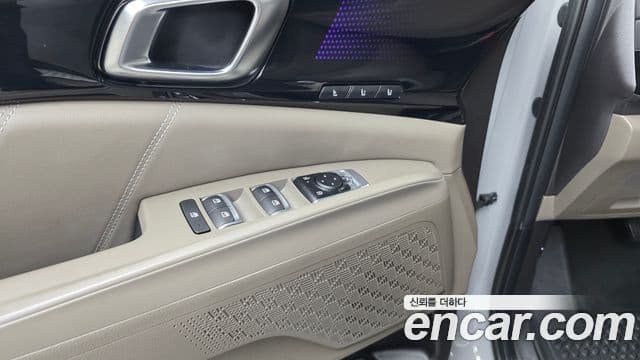 Kia Carnival 2025 — Photo 1/33