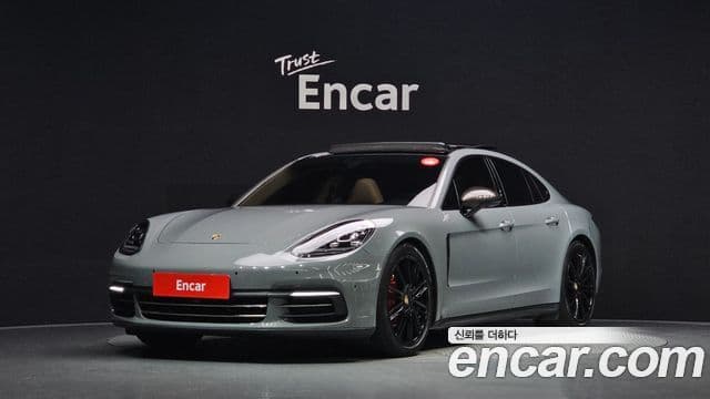 Porsche Panamera 2018 — Photo 3/42