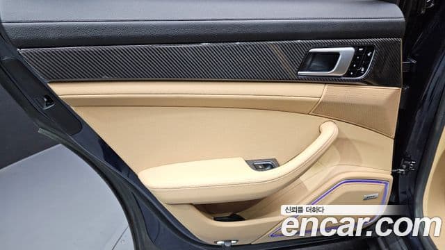 Porsche Panamera 2018 — Photo 36/42