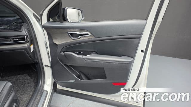 Kia Sportage 2024 — ფოტო 30/38