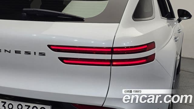 Genesis GV70 2025 — Şəkil 9/32