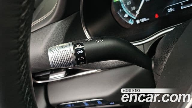 Genesis GV80 2022 — ფოტო 13/35