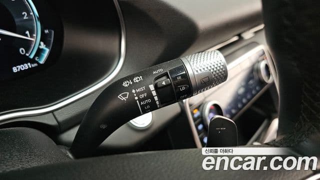 Genesis GV80 2022 — ფოტო 20/35