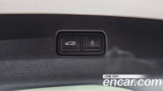 Genesis GV80 2022 — ფოტო 21/35