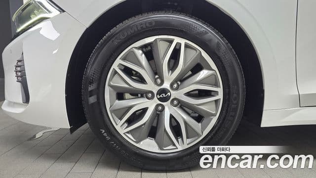 Kia K5 2022 — ფოტო 9/30