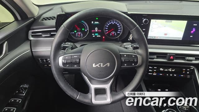 Kia K5 2022 — ფოტო 24/30