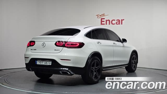 Mercedes-Benz GLC-Class 2023 — ფოტო 8/35