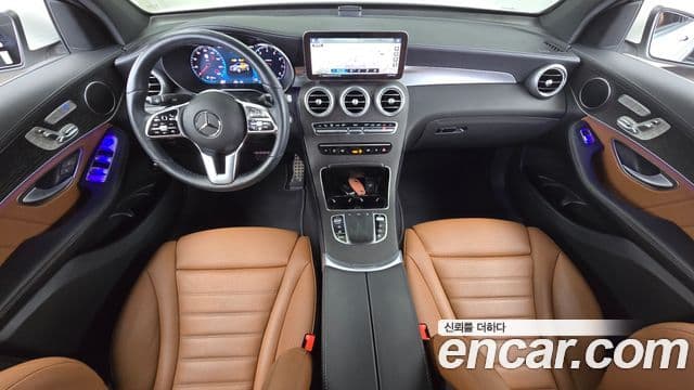 Mercedes-Benz GLC-Class 2023 — ფოტო 19/35