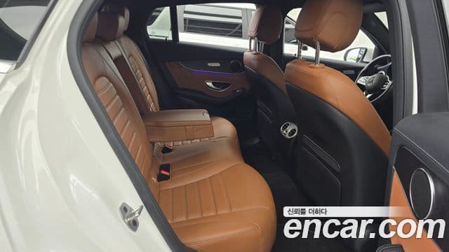 Mercedes-Benz GLC-Class 2023 — ფოტო 17/35