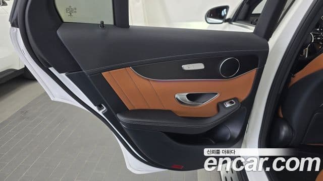 Mercedes-Benz GLC-Class 2023 — ფოტო 10/35