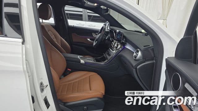 Mercedes-Benz GLC-Class 2023 — ფოტო 18/35