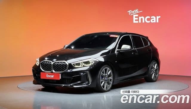 BMW 1 Series 2023 — ფოტო 4/32