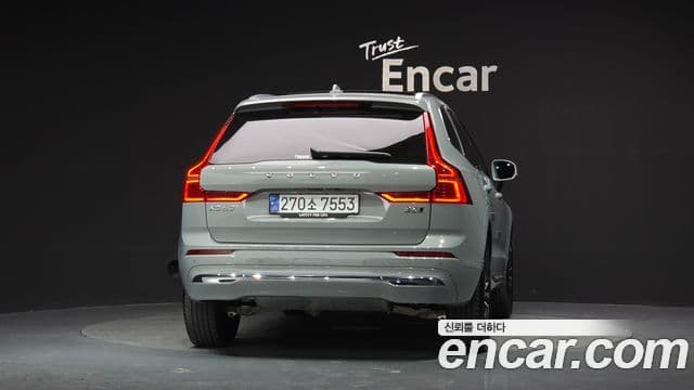 Volvo XC60 2024 — Photo 7/37