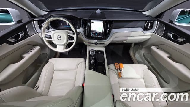 Volvo XC60 2024 — Photo 21/37