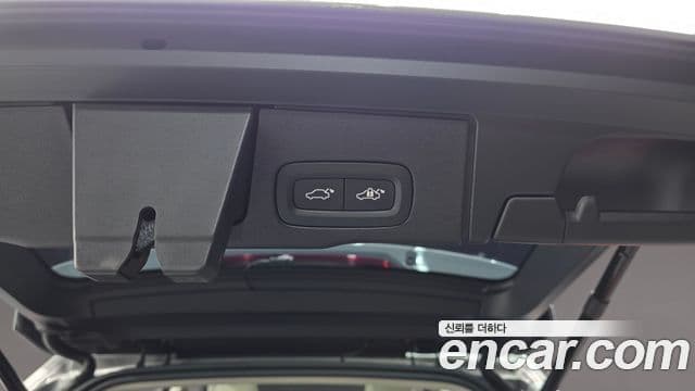 Volvo XC60 2024 — Photo 36/37