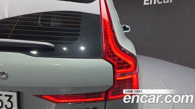 Volvo XC60 2024 — Photo 32/37