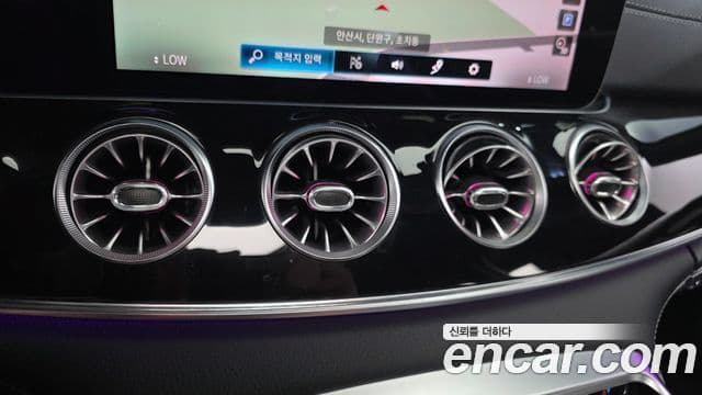 Mercedes-Benz AMG GT 2021 — ფოტო 21/34