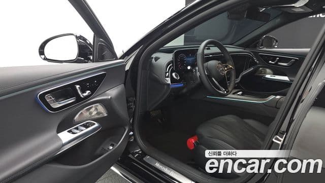 Mercedes-Benz E-Class 2025 — ფოტო 14/34