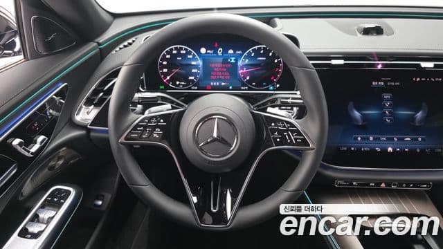 Mercedes-Benz E-Class 2025 — ფოტო 28/34