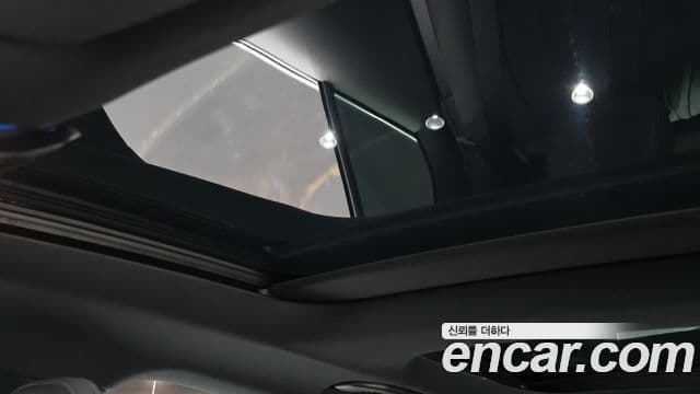 Mercedes-Benz E-Class 2025 — ფოტო 30/34