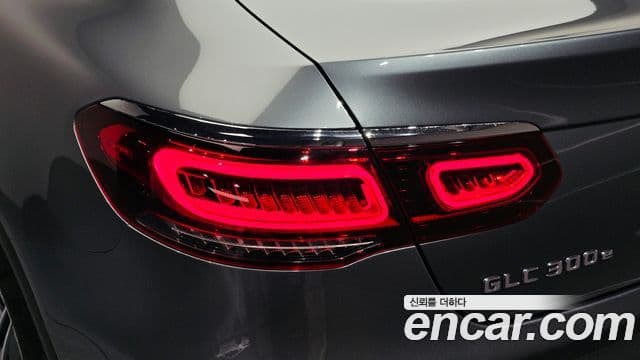 Mercedes-Benz GLC-Class 2022 — ფოტო 22/37