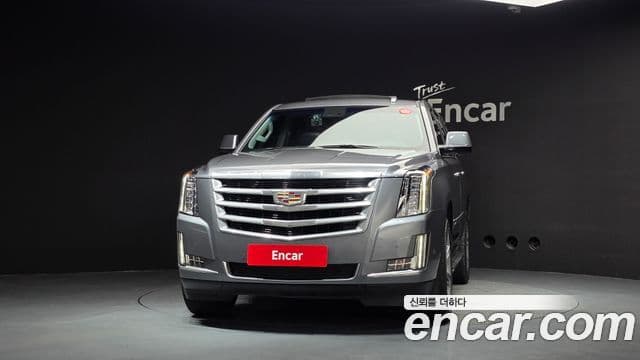 Cadillac Escalade 2019 — Фото 3/20