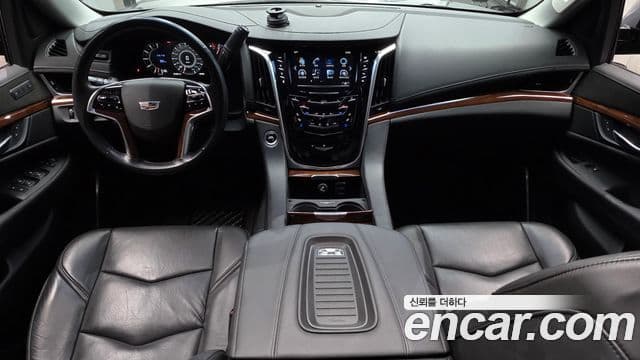 Cadillac Escalade 2019 — Фото 7/20
