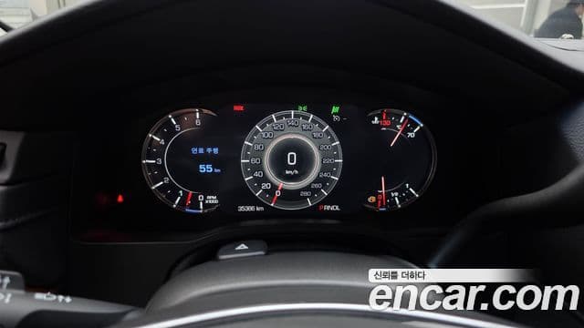 Cadillac Escalade 2019 — Фото 8/20
