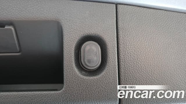 Cadillac Escalade 2019 — Şəkil 33/40