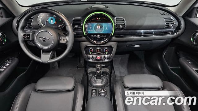 Mini Cooper Clubman 2023 — Photo 22/31