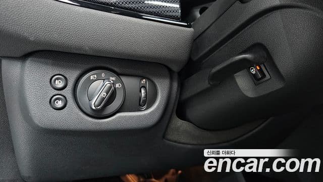 Mini Cooper Clubman 2023 — Photo 26/31